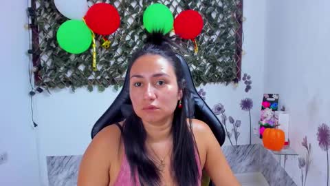 Luna  online show from November 1, 7:38 pm