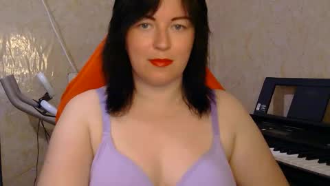Christina online show from May 12, 10:23 am