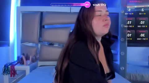 Snapshot of luna__scarlett chatting on September 26, 12:42 pm luna online show from September 26, 12:42 pm