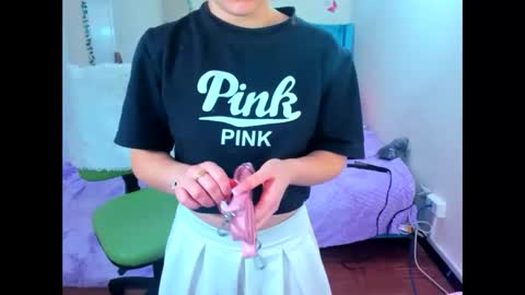 luna_analya online show from October 6, 3:42 pm