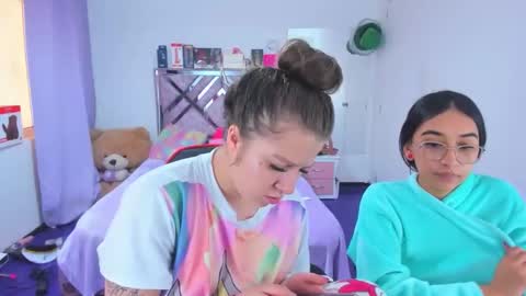luna_analya online show from May 9, 4:56 pm