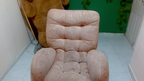 luna_bella882689 online show from June 25, 5:06 pm