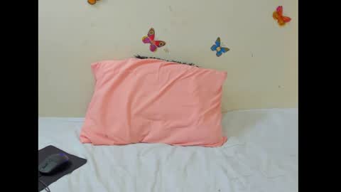 Luna online show from May 6, 2:33 pm