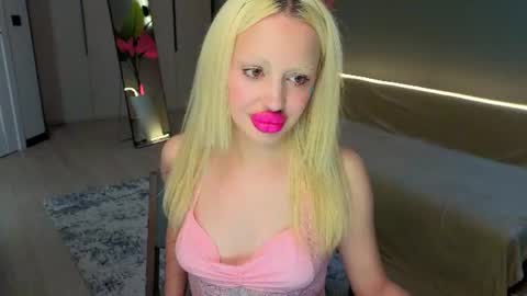 luna_beverly online show from June 26, 9:19 pm