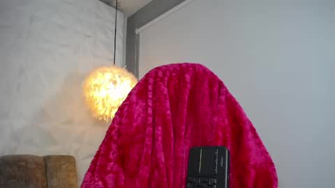 LUNA online show from April 21, 9:28 pm