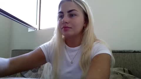 Snapshot of luna_blazer chatting on September 10, 8:47 am luna_blazer online show from September 10, 8:47 am