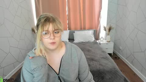 luna online show from March 21, 8:19 am