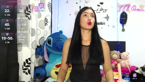 Snapshot of luna_charlotte95 chatting on February 3, 6:40 am Luna charlotte95 online show from February 3, 6:40 am