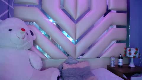 LUNA  online show from December 12, 10:24 am