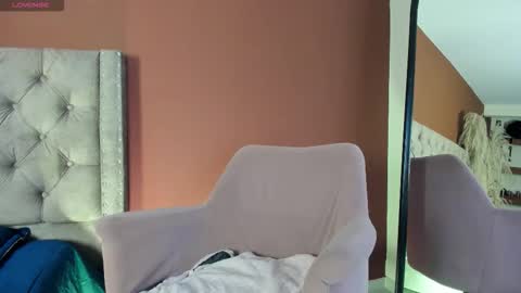 luna_cute14 online show from January 18, 2:10 pm