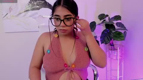 luna_cute14 online show from April 28, 9:20 pm