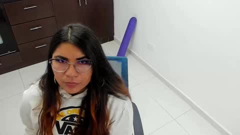 Snapshot of luna_dumont chatting on February 2, 11:19 am luna online show from February 2, 11:19 am