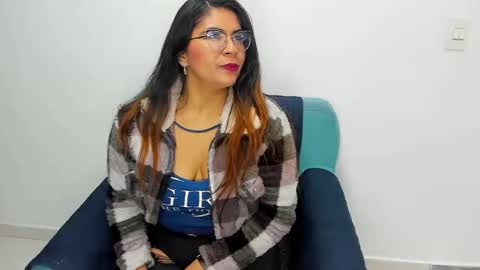 Snapshot of luna_dumont chatting on February 14, 11:21 am luna online show from February 14, 11:21 am