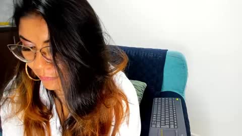 Snapshot of luna_dumont chatting on February 20, 5:40 pm luna online show from February 20, 5:40 pm