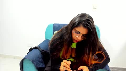 Snapshot of luna_dumont chatting on February 21, 2:27 pm luna online show from February 21, 2:27 pm