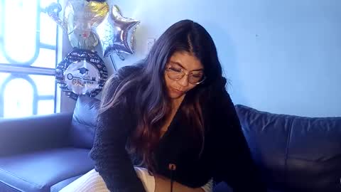 Snapshot of luna_dumont chatting on February 25, 2:11 pm luna online show from February 25, 2:11 pm