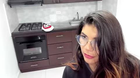 Snapshot of luna_dumont chatting on March 11, 11:12 am luna online show from March 11, 11:12 am