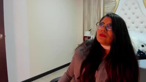 Snapshot of luna_dumont chatting on September 23, 11:57 am luna online show from September 23, 11:57 am