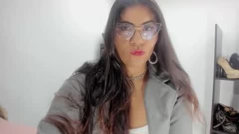 Snapshot of luna_dumont chatting on September 29, 11:15 am luna online show from September 29, 11:15 am