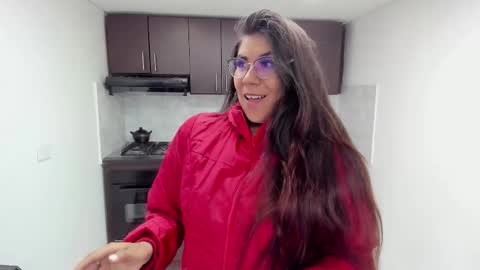 Snapshot of luna_dumont chatting on September 30, 11:15 am luna online show from September 30, 11:15 am