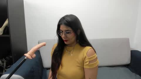 Snapshot of luna_dumont chatting on October 12, 11:42 am luna online show from October 12, 11:42 am