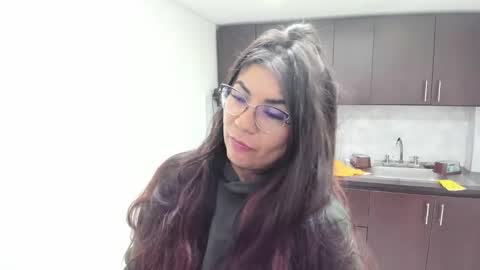 Snapshot of luna_dumont chatting on October 14, 11:11 am luna online show from October 14, 11:11 am