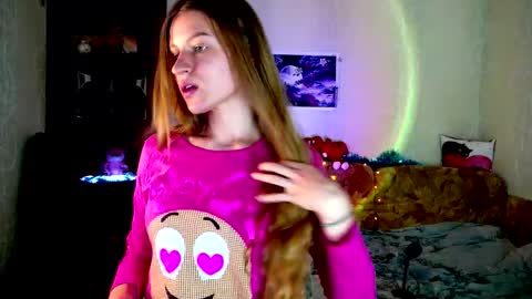 luna_evan online show from December 23, 7:28 am