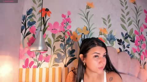 luna_ferrari online show from May 11, 1:06 pm