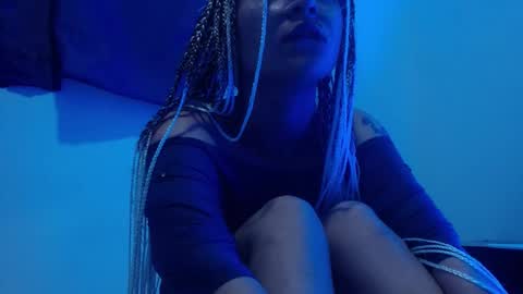 Snapshot of luna_hazard chatting on March 6, 12:43 am luna_hazard online show from March 6, 12:43 am