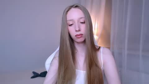 Snapshot of luna_insanity chatting on April 10, 10:47 pm Luna online show from April 10, 10:47 pm