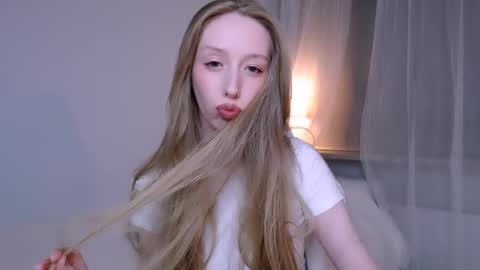 Snapshot of luna_insanity chatting on April 13, 9:09 pm Luna online show from April 13, 9:09 pm