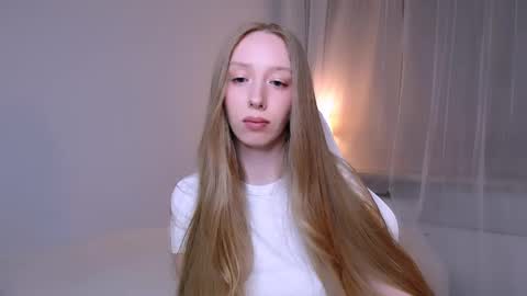 Snapshot of luna_insanity chatting on April 17, 9:18 pm Luna online show from April 17, 9:18 pm