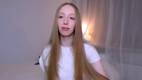 Snapshot of luna_insanity chatting on April 22, 9:27 pm Luna online show from April 22, 9:27 pm