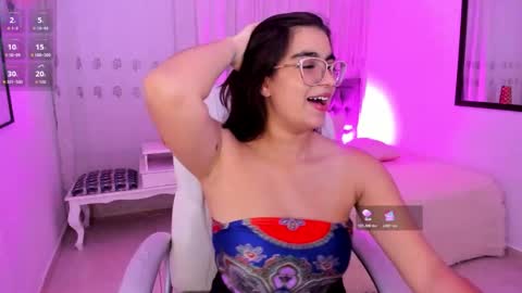 Snapshot of luna_jonnes1 chatting on February 26, 2:43 am Luna online show from February 26, 2:43 am