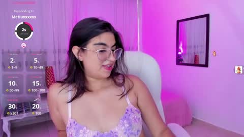 Snapshot of luna_jonnes1 chatting on May 19, 7:20 pm Luna online show from May 19, 7:20 pm