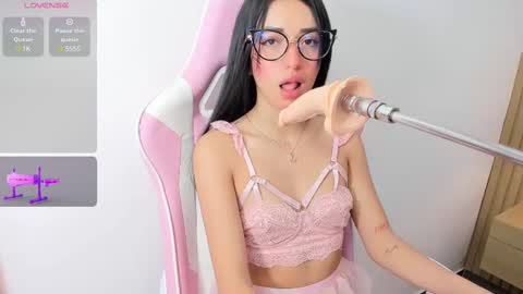 luna_kiss18 online show from March 11, 12:06 pm