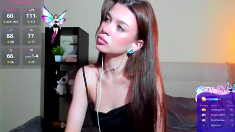 Snapshot of luna_lips chatting on March 4, 1:55 am Hi everyone my name is Tina online show from March 4, 1:55 am