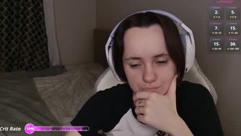 luna_loveeee online show from March 3, 3:45 am