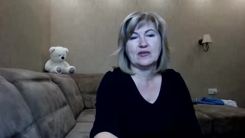 luna_lure11 online show from October 4, 5:44 pm