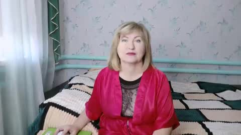 luna_lure11 online show from October 31, 9:32 am