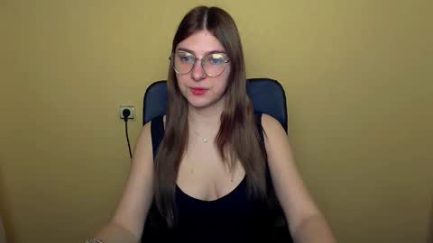 Snapshot of luna_lush_ chatting on December 16, 8:41 am Luna online show from December 16, 8:41 am