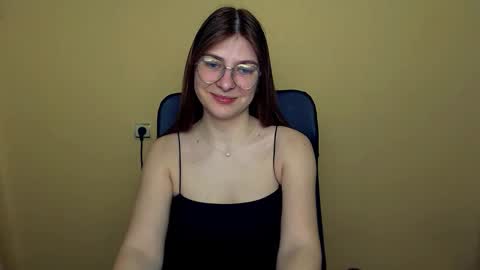 Snapshot of luna_lush_ chatting on March 12, 8:53 am Luna online show from March 12, 8:53 am