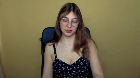 Snapshot of luna_lush_ chatting on March 27, 10:37 am Luna online show from March 27, 10:37 am