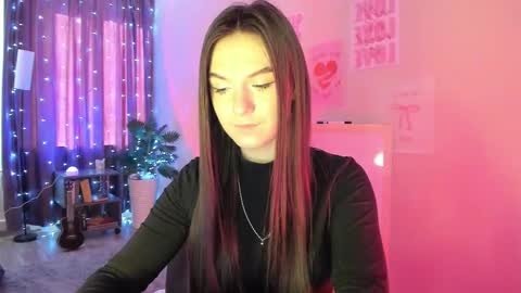luna_lust_211 online show from March 21, 5:23 am