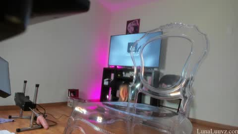 Luna Luuvz online show from October 1, 4:18 am