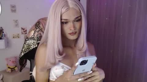 Snapshot of luna_mails chatting on February 22, 11:14 pm Luna online show from February 22, 11:14 pm