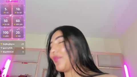 Snapshot of luna_maisonn chatting on June 19, 3:16 pm LUNA online show from June 19, 3:16 pm
