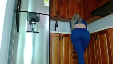 Luna Marquez online show from January 19, 12:09 pm