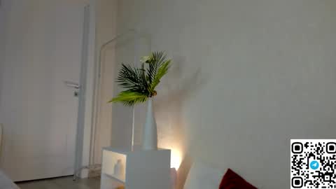 Adele online show from March 31, 8:59 am