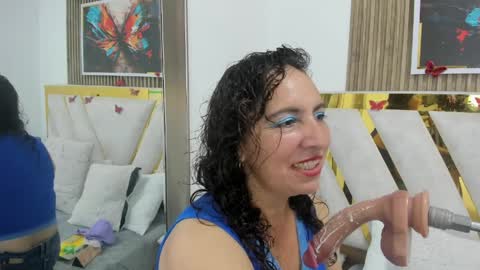 luna_naughty1 online show from March 30, 6:42 pm